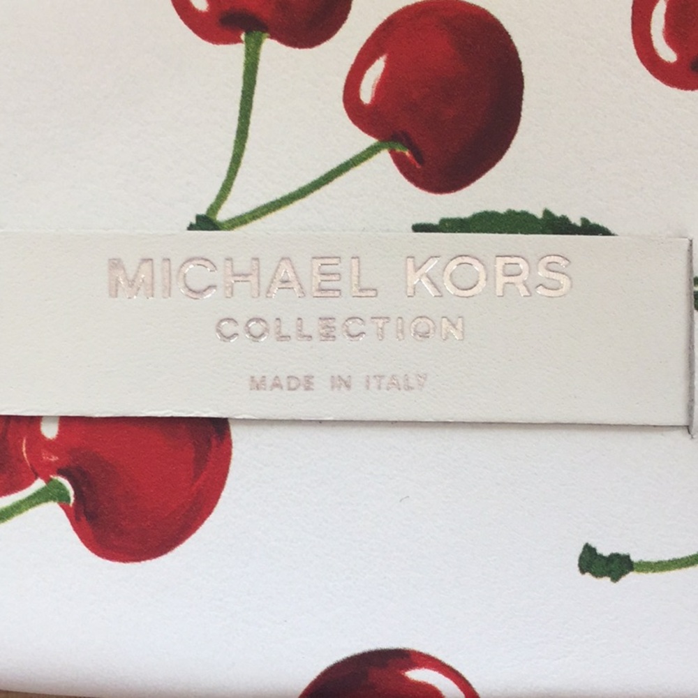 🍒MICHAEL KORS CHERRY SANDALS🍒 - Picture 6 of 16